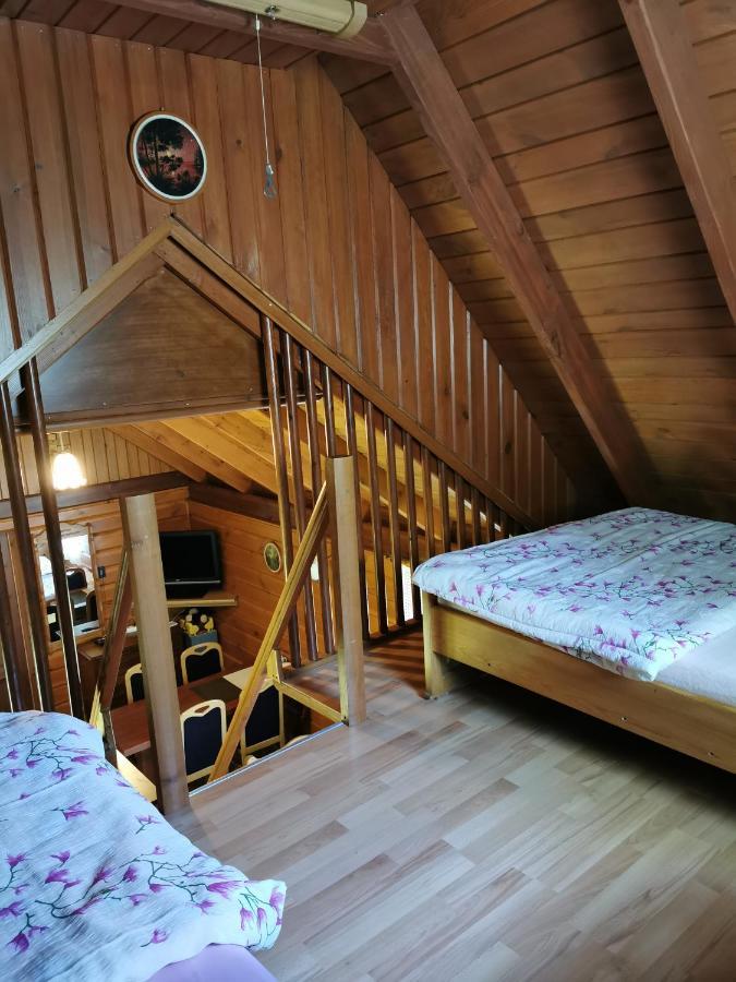 Agroturystyka W Ogrodach Sanok Exterior foto